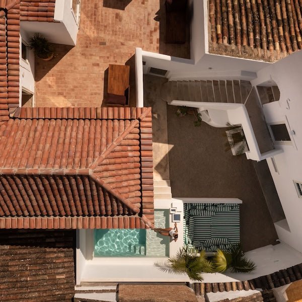 CASA QUATRO, PORTUGAL | LIGHTING SUPPLY - DYKE & DEAN | PHOTOGRAPHY - FRANCISCO NOGUEIRA - DYKE & DEAN