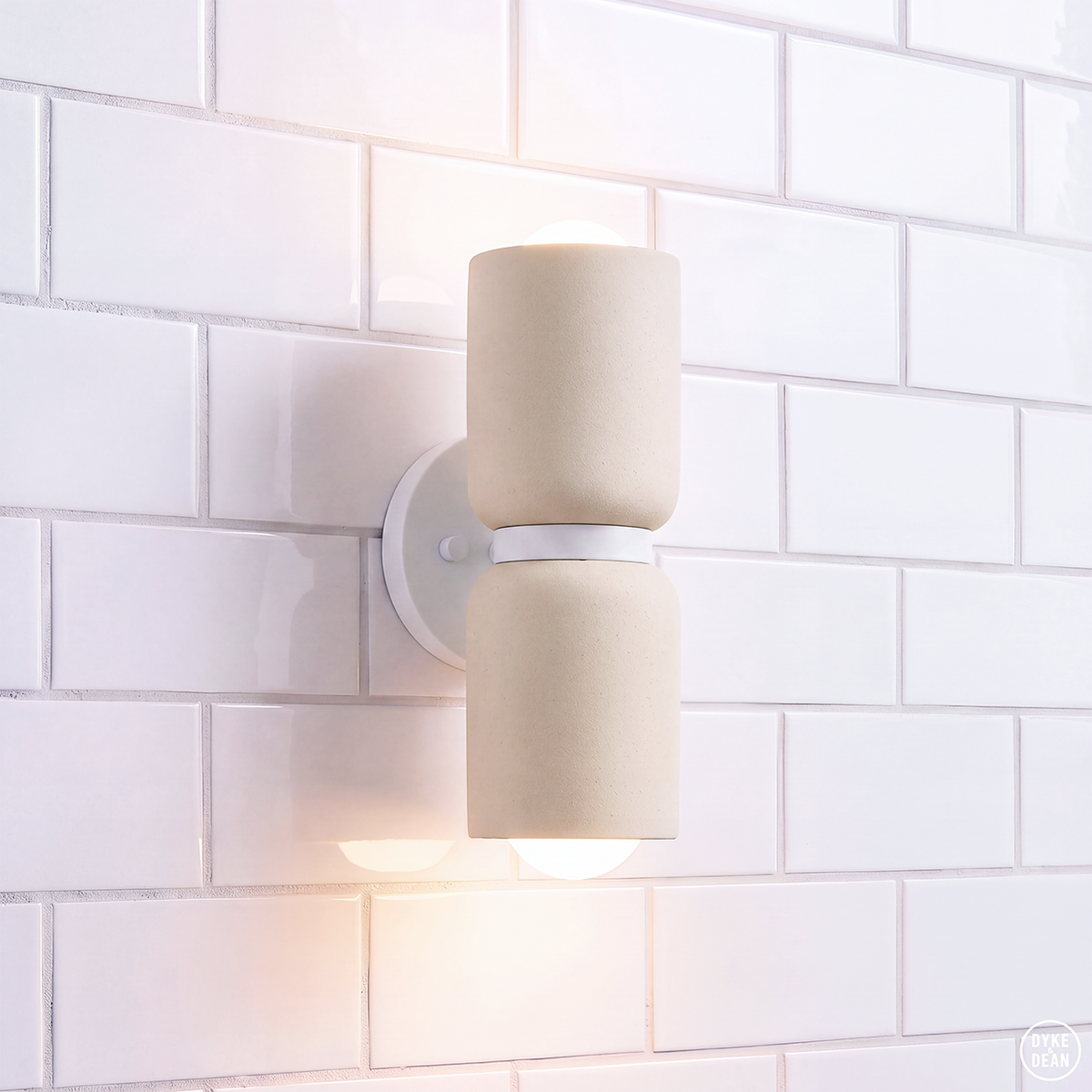 Double Ceramic Up Down Light With White Wall Plate