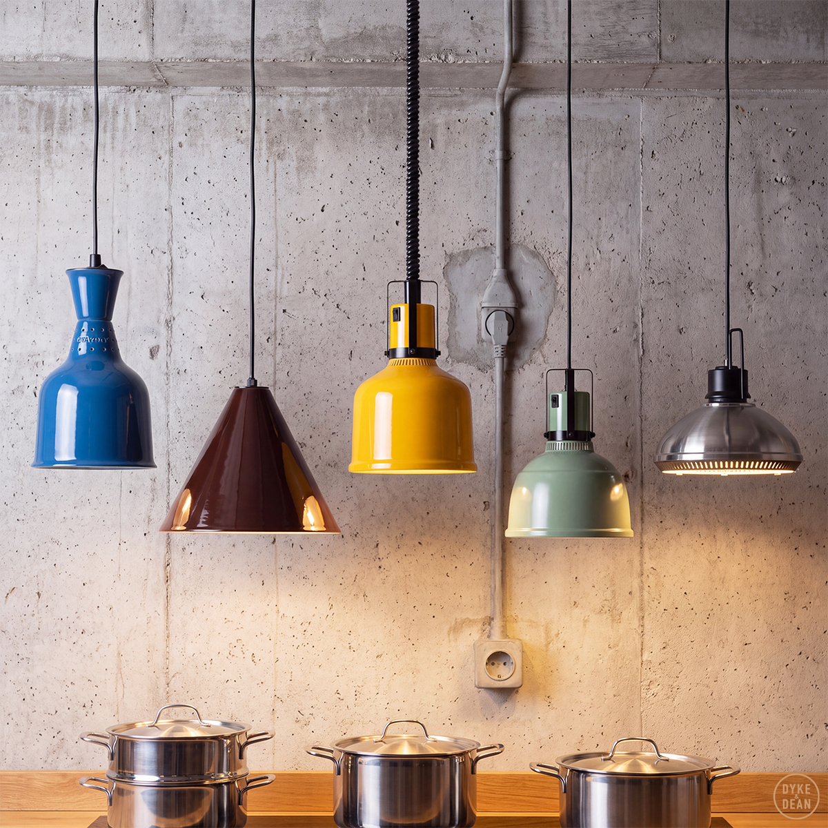 Stay hot heat lamp pendant focus RO retractable cord colour