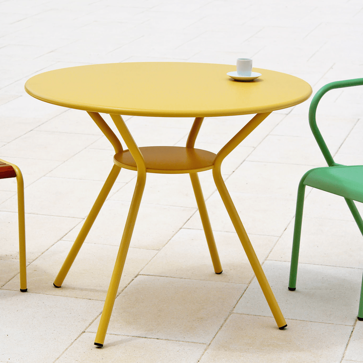 ADICO ALVA ROUND TABLE - DYKE & DEAN