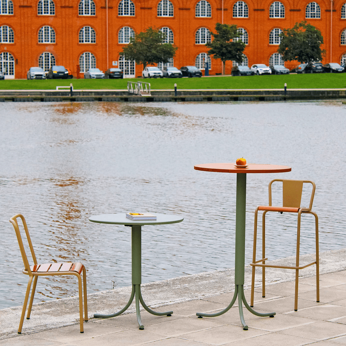 ADICO MAR HIGH TABLE 70 WOOD TOP - DYKE & DEAN