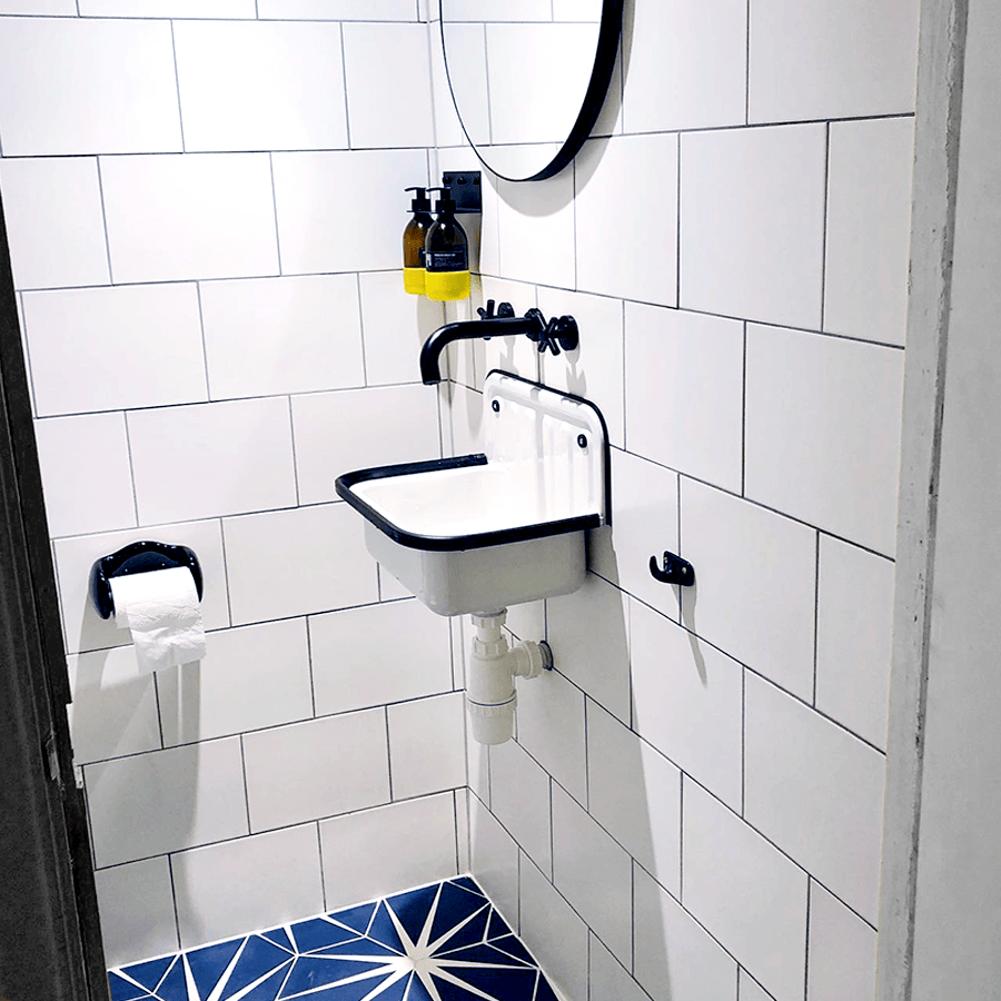 ALAPE SMALL ENAMEL BUCKET SINK BLUE RIM