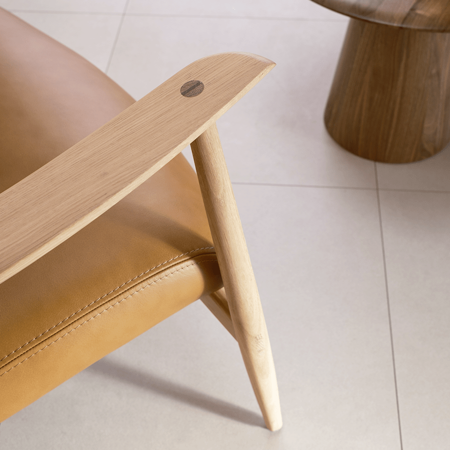 ASKA LOUNGE CHAIR OAK - DYKE & DEAN