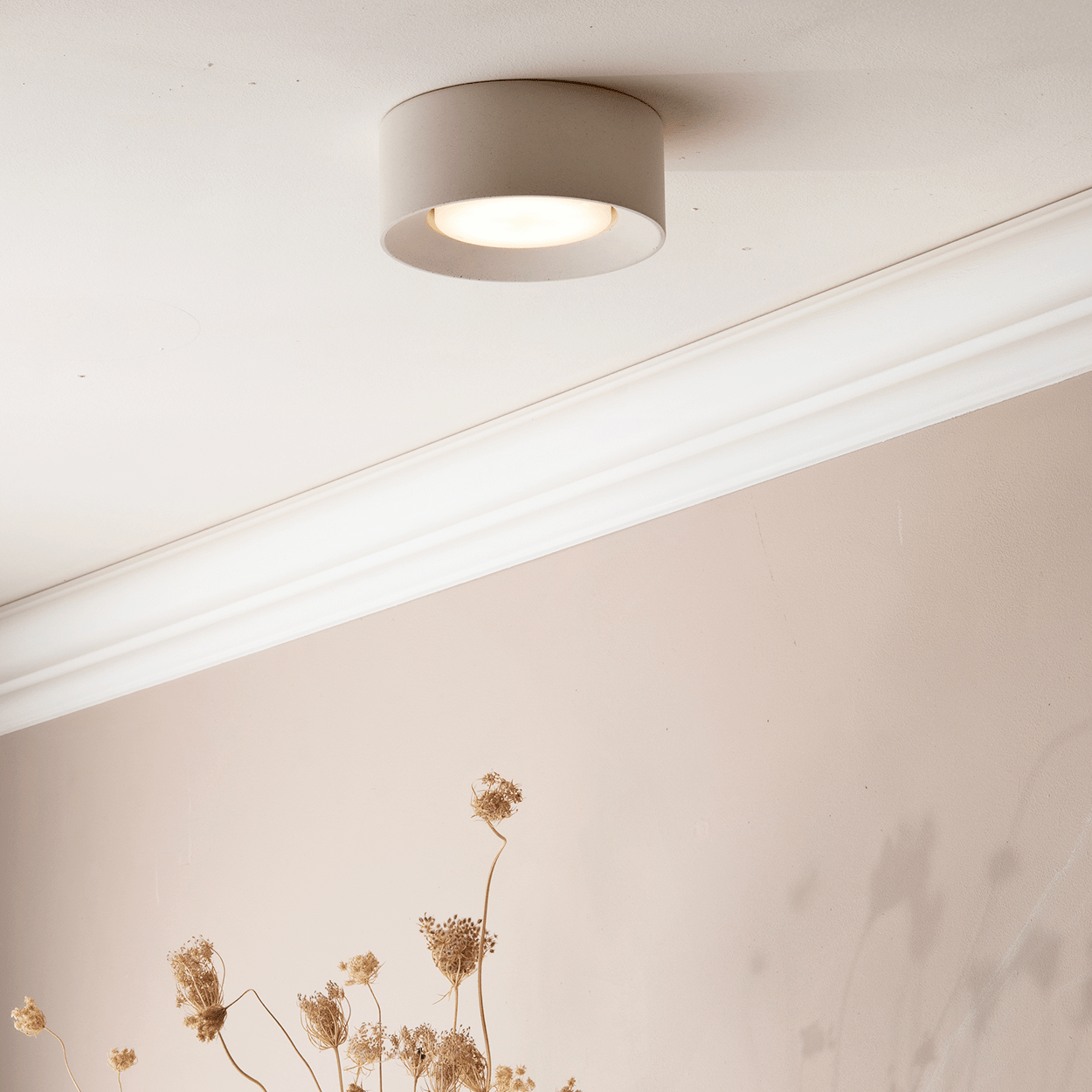 CONCRETE PUCK SPOT LIGHT - DYKE & DEAN