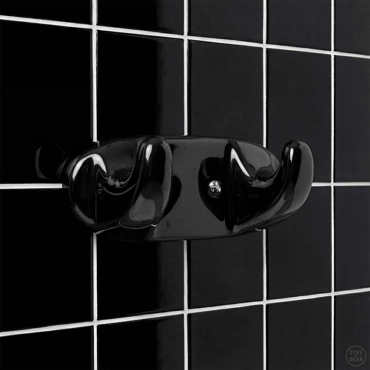 DOUBLE PORCELAIN HOOK PLATE BLACK - DYKE & DEAN