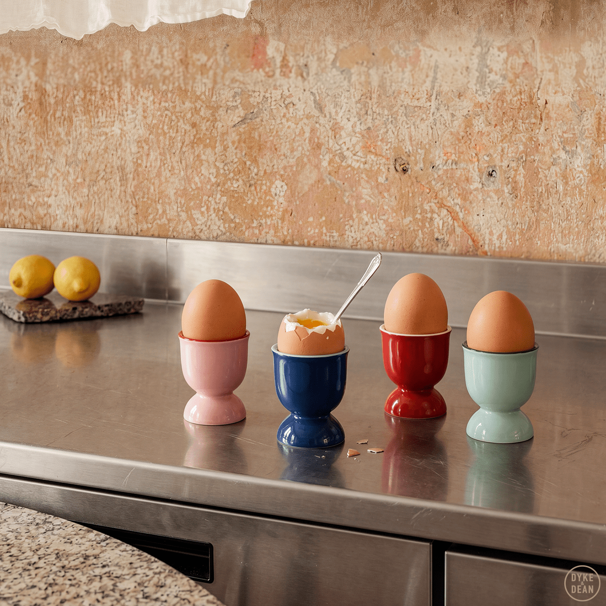 DYKE & DEAN CERAMIC EGG CUP BLUE - DYKE & DEAN