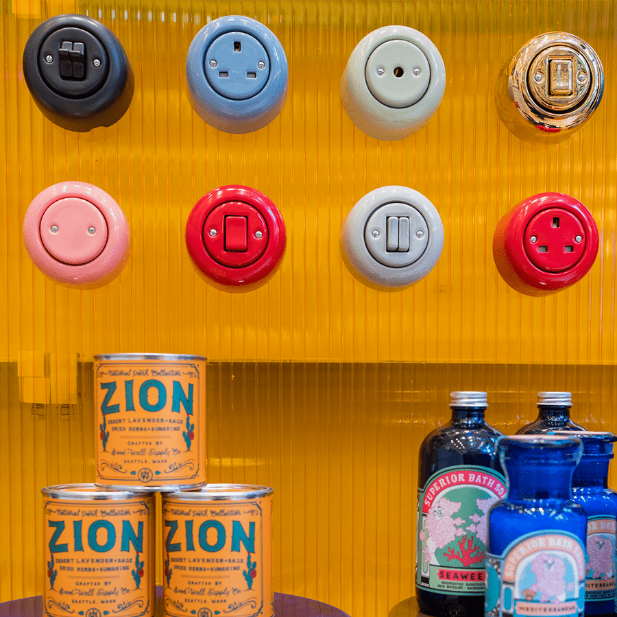 PORCELAIN KATY PATY COLONA ROUND SURFACE MOUNTED MOTION SENSOR AZURE - DYKE & DEAN