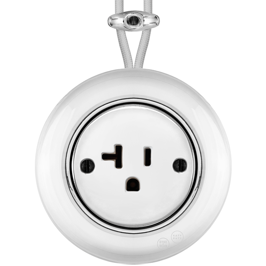 PORCELAIN KATY PATY COLONA ROUND SURFACE MOUNTED USA 20AMP SOCKET CHROME - DYKE & DEAN