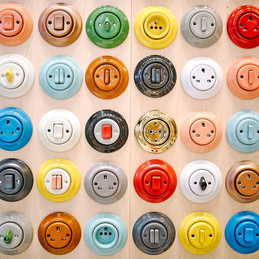 PORCELAIN WALL SOCKET CARROT TV ANTENNA - DYKE & DEAN