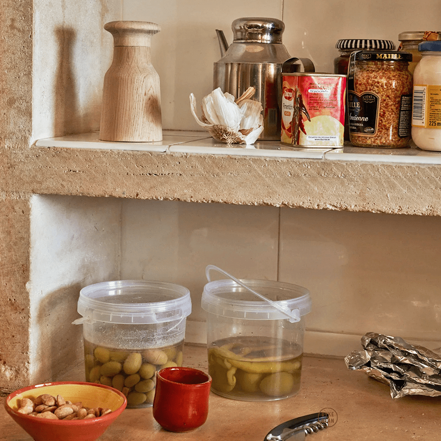 SALT & PEPPER GRINDER - DYKE & DEAN