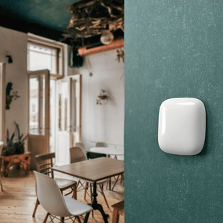SQUARE PORCELAIN WALL SOCKET USB - C MOSS GREEN - DYKE & DEAN