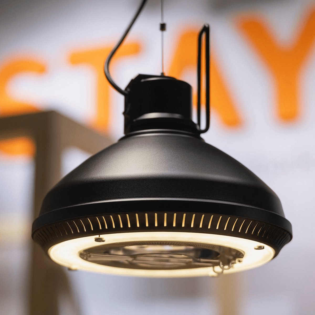 STAY HOT HEAT LAMP PENDANT HAL RETRACTABLE BLACK - DYKE & DEAN