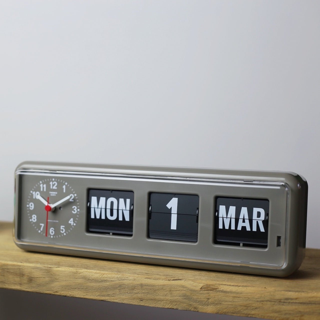 TWEMCO CALENDAR FLIP CLOCK BQ-38 GREY - DYKE & DEAN