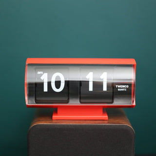 TWEMCO SMALL FLIP CLOCK QT-30T RED - DYKE & DEAN