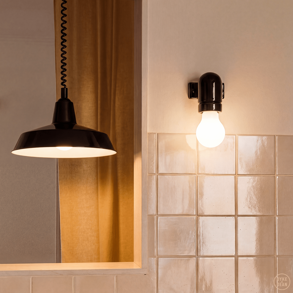 WALL ARM CERAMIC LIGHT BLACK - DYKE & DEAN