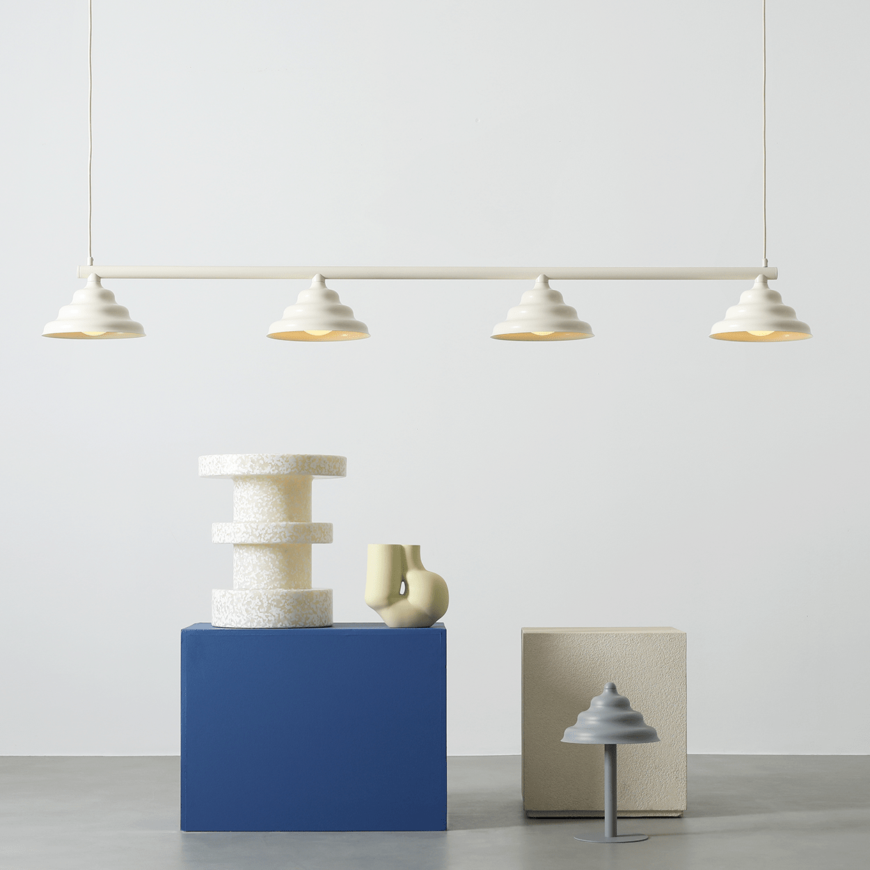 WAVE SUSPENSION BAR PENDANT 4 LIGHT CREAM - DYKE & DEAN