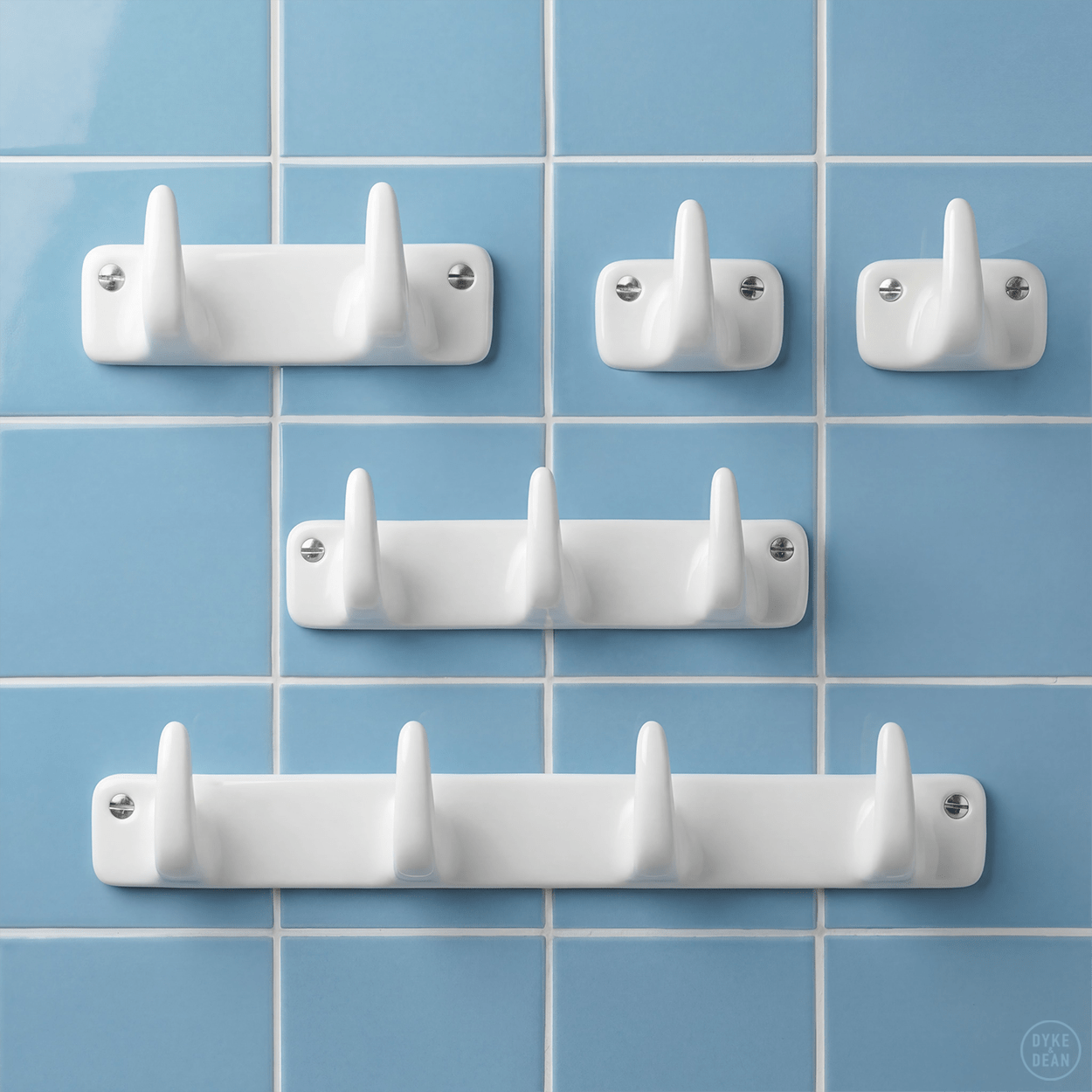 WHITE PORCELAIN HOOK 4 - DYKE & DEAN