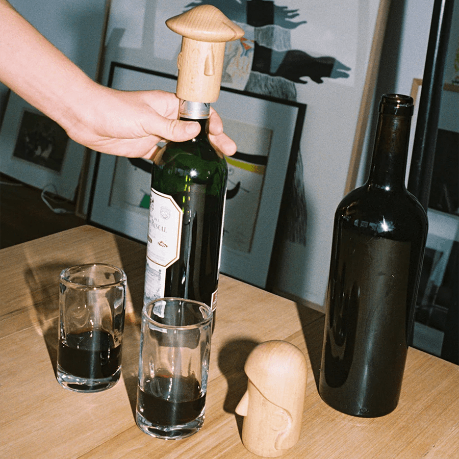 WINE STOPPER BUDDY MADDY - DYKE & DEAN