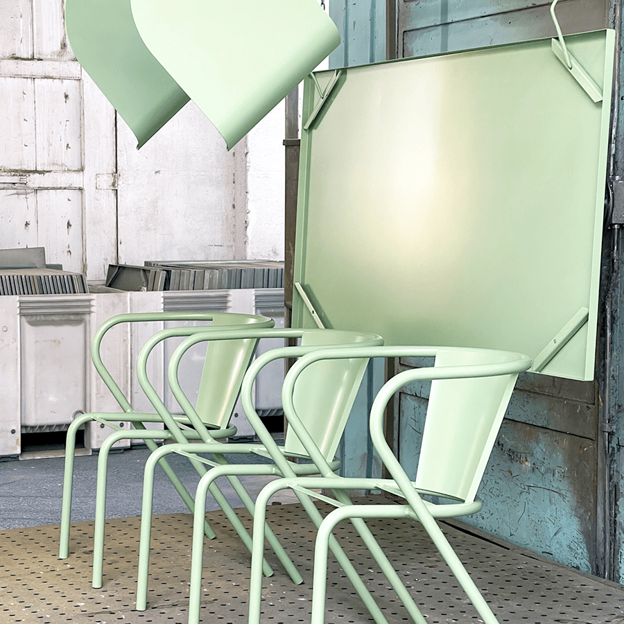 ADICO ARPA 1 STACKING CHAIR - DYKE & DEAN