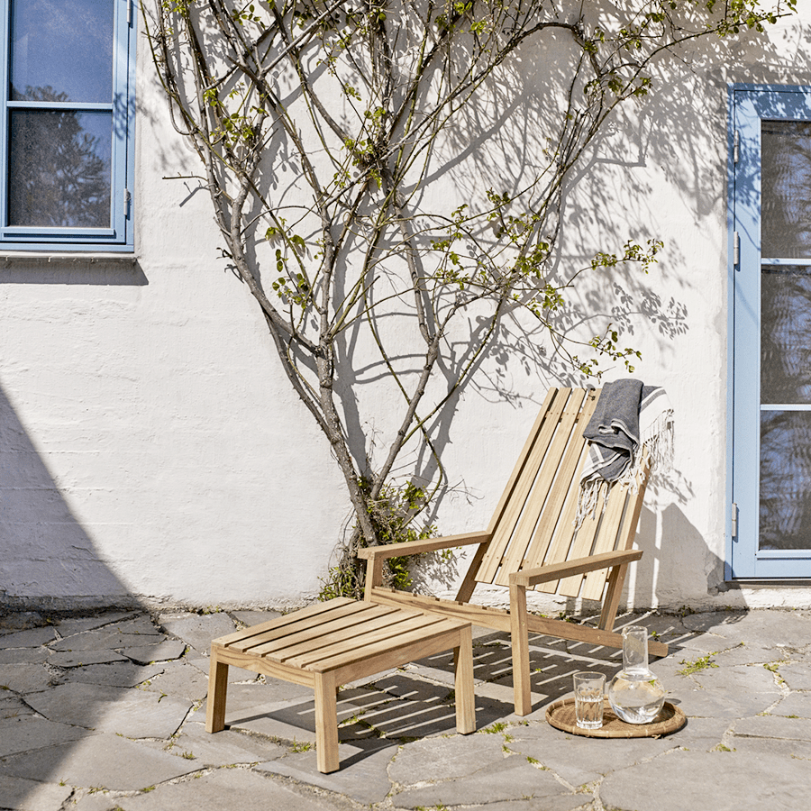 BETWEEN LINES DECK CHAIR - DYKE & DEAN