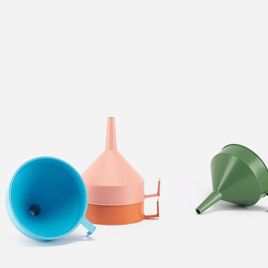 PLASTIC COLOUR STACKING FUNNEL - DYKE & DEAN