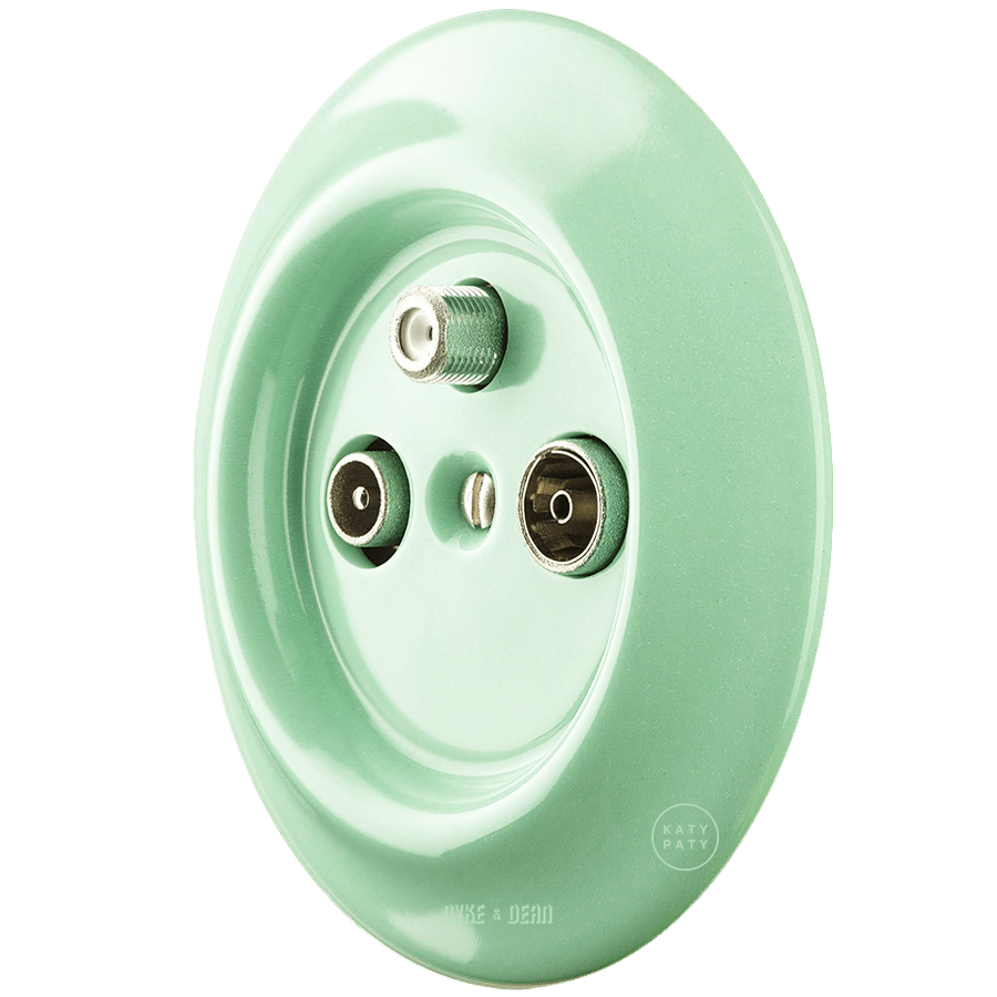 PORCELAIN WALL SOCKET MINT TV ANTENNA - DYKE & DEAN