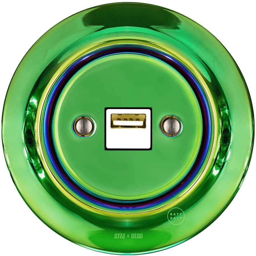 PORCELAIN WALL USB CHARGER CHLOREDO - DYKE & DEAN