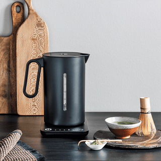 WILFA BLACK FIXED TEMPERATURE CONTROL KETTLE - DYKE & DEAN